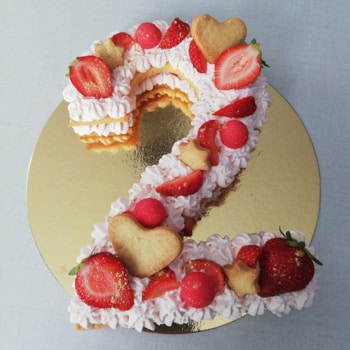 Caro - Number cake aux fraises #