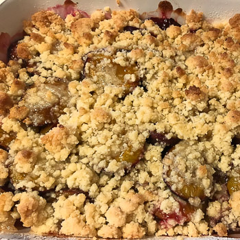 Evalucie - Crumble aux quetsches #