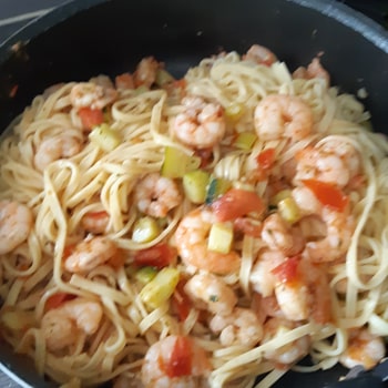 Momo - Pâtes sautées aux crevettes #