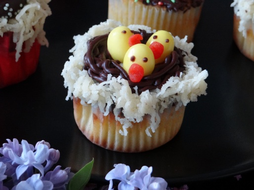 cupcake chocolat nid de paques poussin