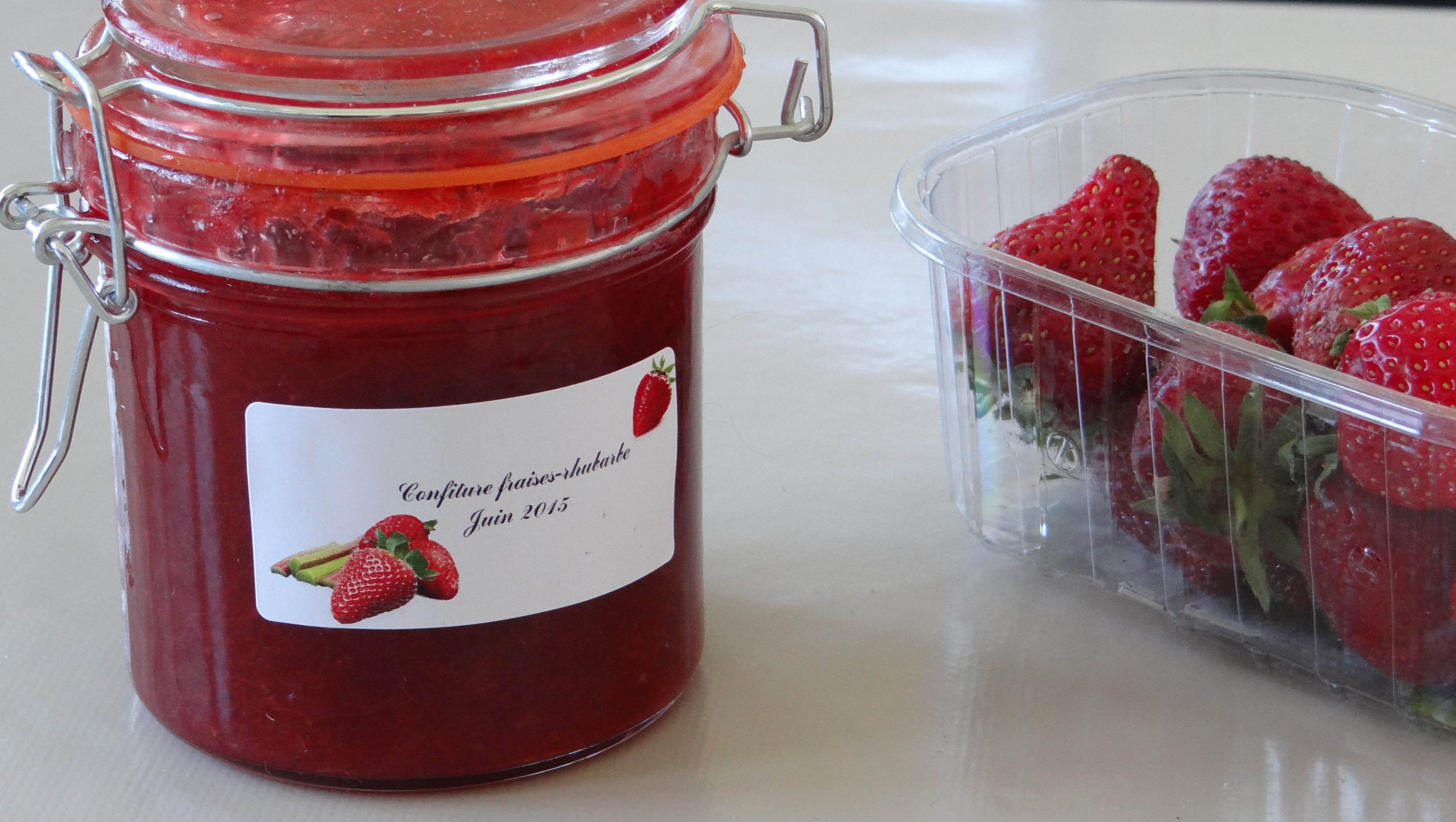 Confiture fraises-rhubarbe