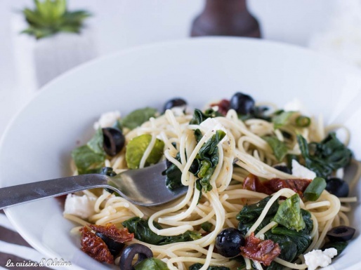 Spaghettis aux épinard et à l'ail recette