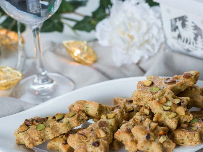Sablé apéritif gruyère pistache et basilic recette Noël
