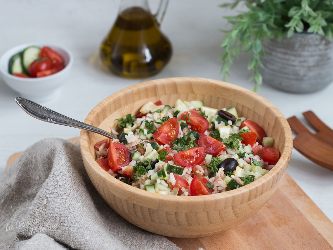 Salade Grecque (tomate, concombre, olive, fêta) - La Cuisine d'Adeline
