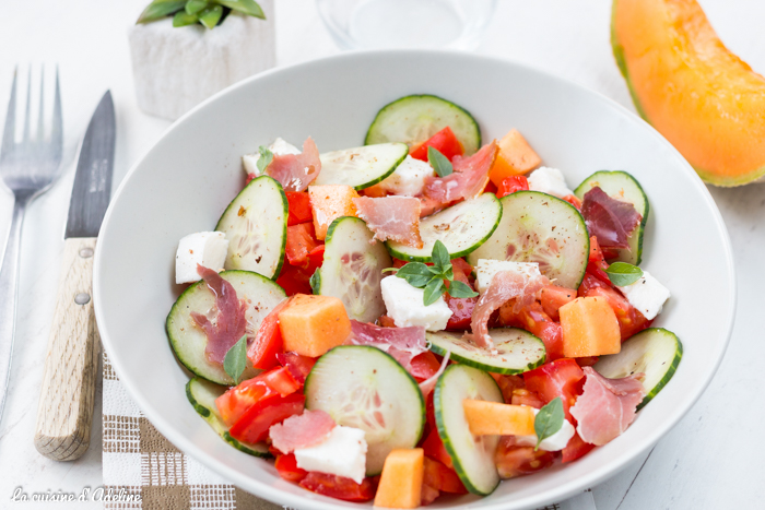 Salade de concombre à la truite fumée et au citron confit