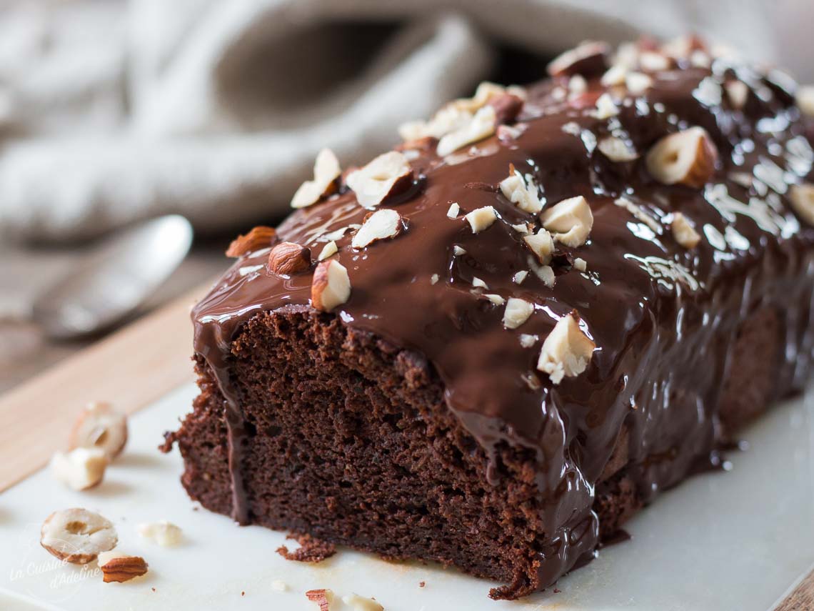 Gâteau au yaourt coulis chocolat