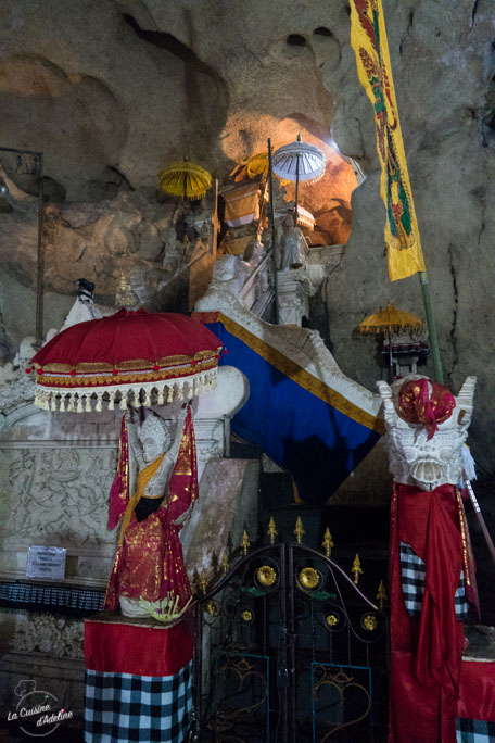 Temple Giri Puri grotte Nusa Penida Bali