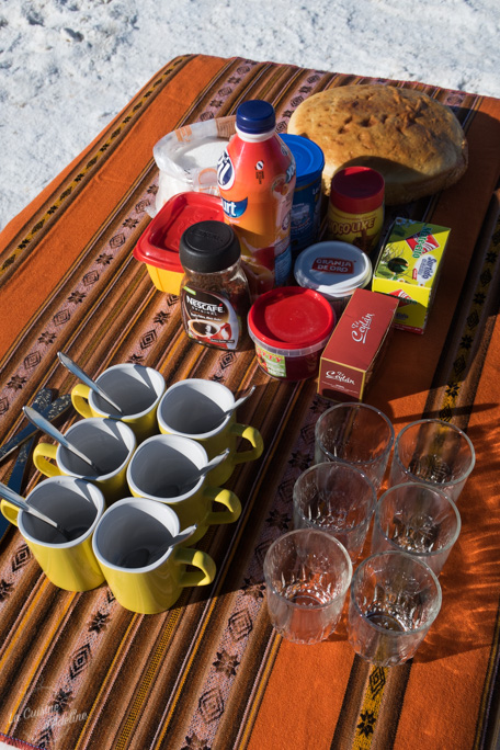 Petit déjeuner au Salar d'Uyuni