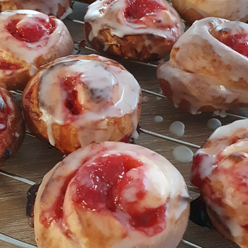 Stéphanie - Brioches fraise rhubarbe #