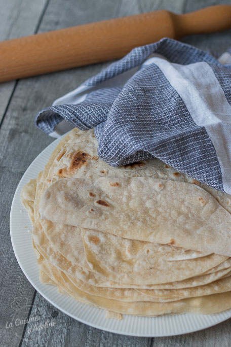 Tortillas de blé maison souples recette mexicaine