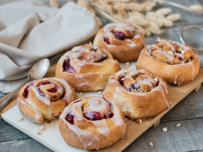 Brioches framboises façon cinnamon rolls recette